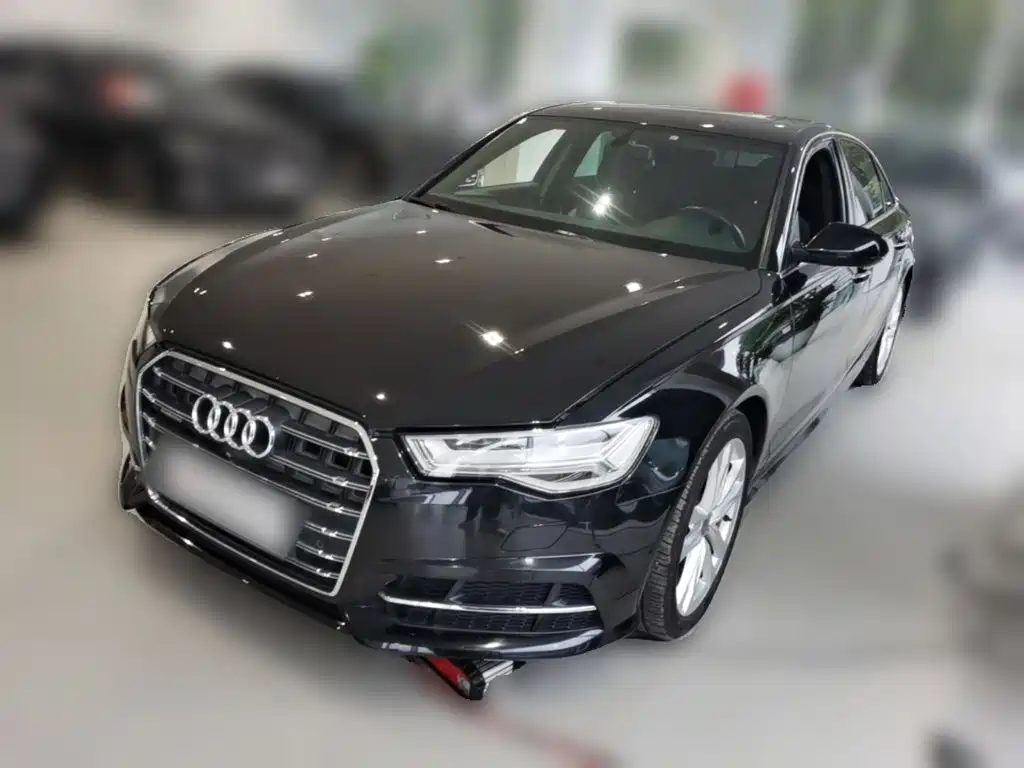 Audi A6L — фото 1