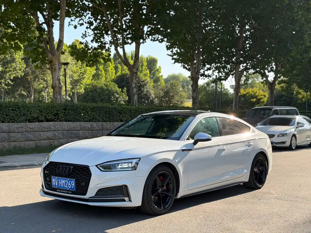 Audi A5 (Import) — фото 1