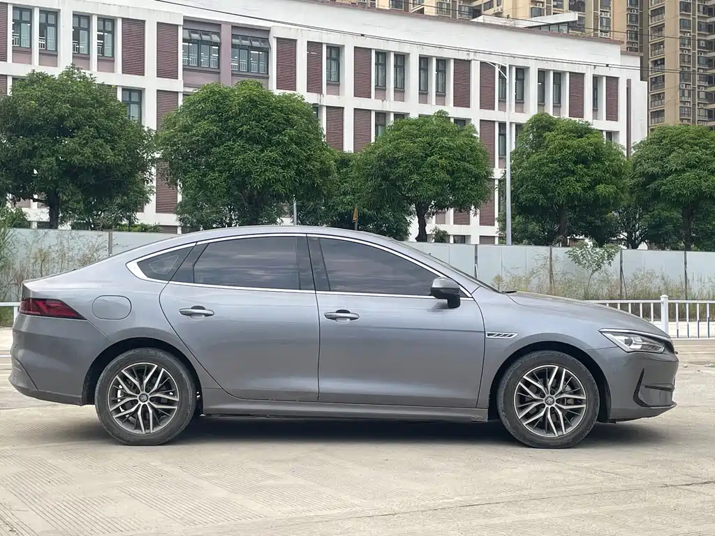 BYD Qin PLUS — фото 4