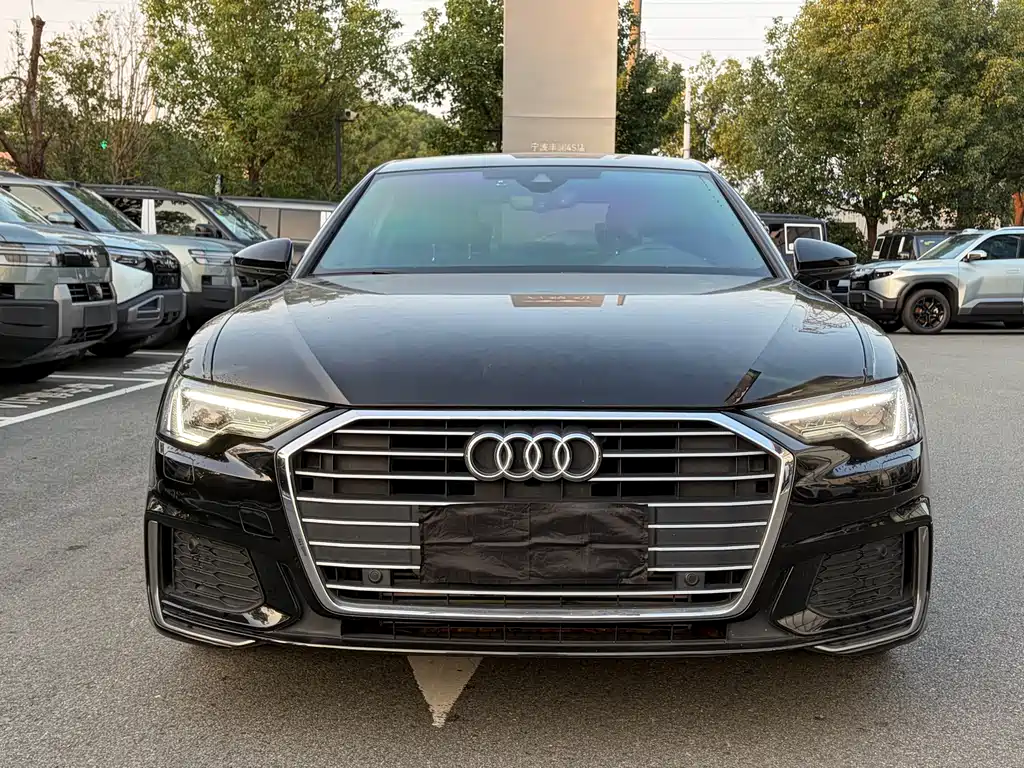 Audi A6L — фото 2