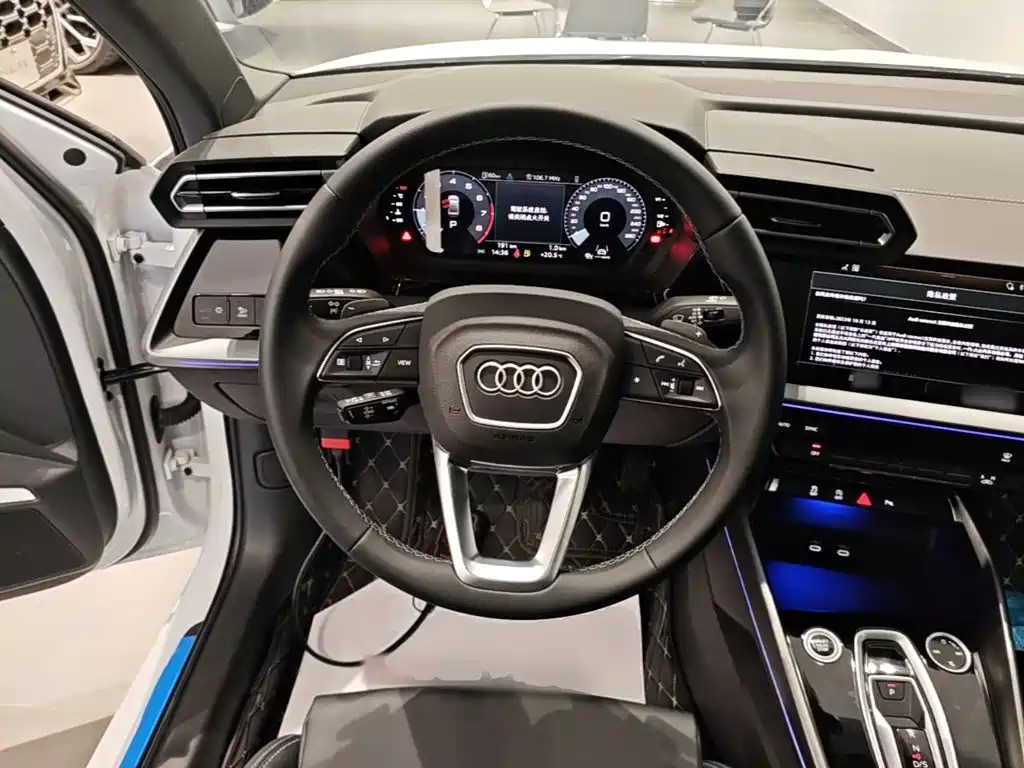 Audi A3 — фото 10