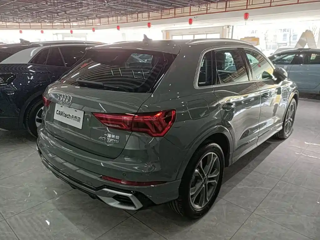 Audi Q3 — фото 6