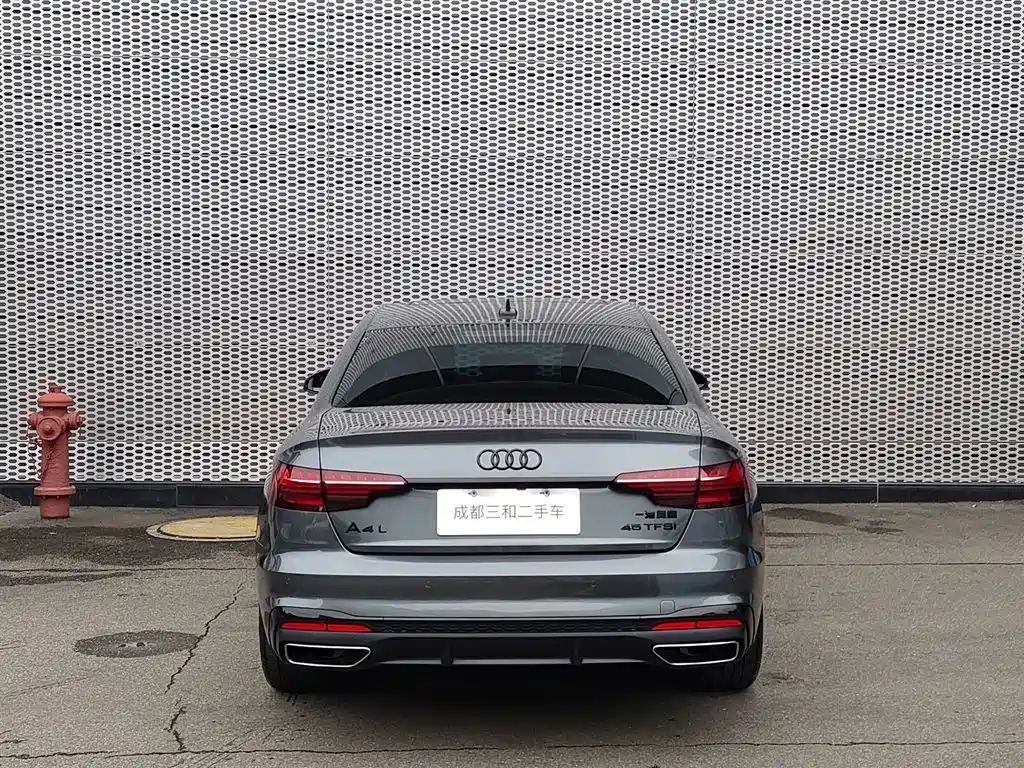 Audi A4L — фото 5