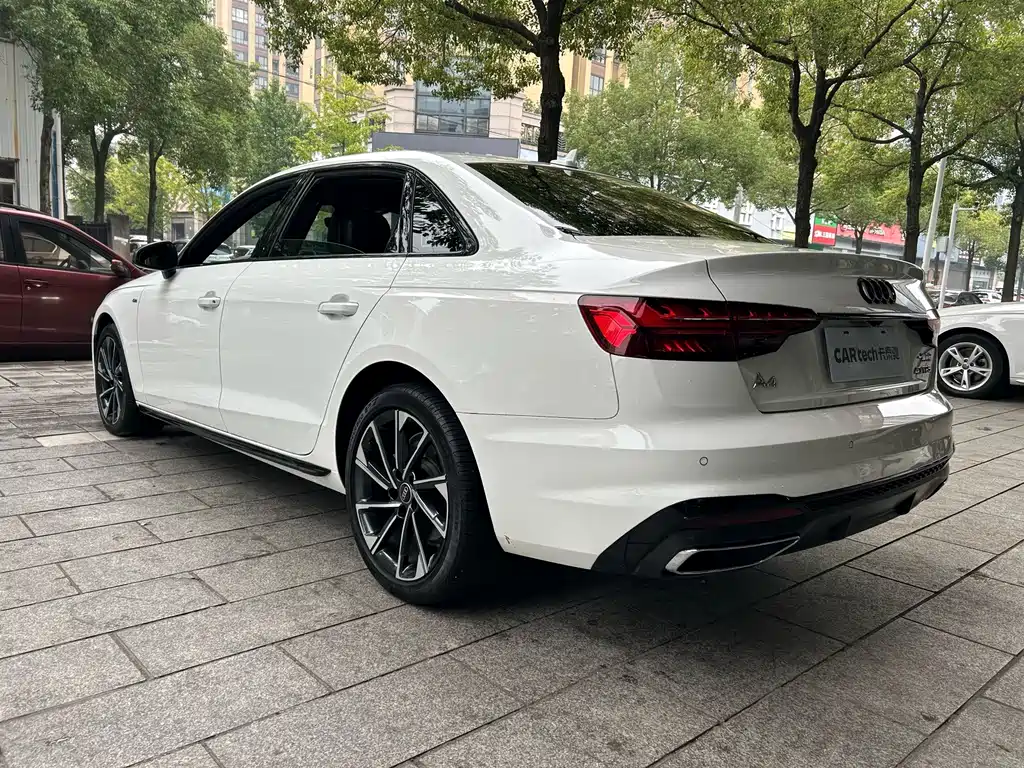 Audi A4L — фото 15
