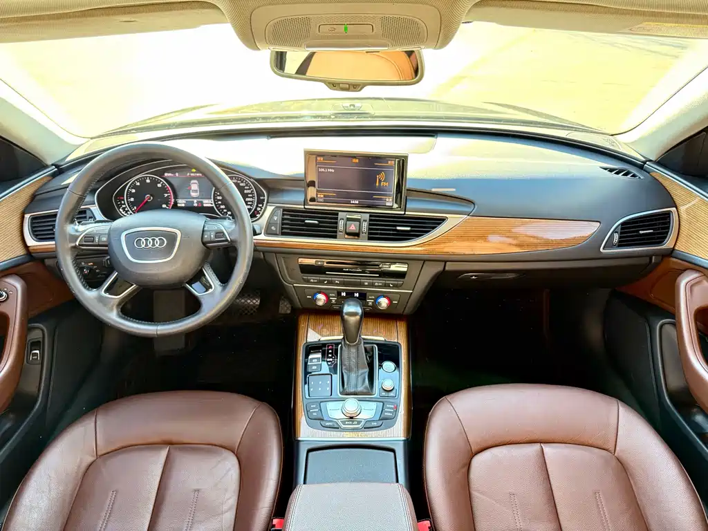 Audi A6L — фото 6