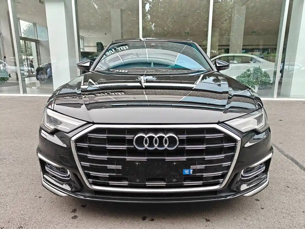 Audi A6L — фото 2