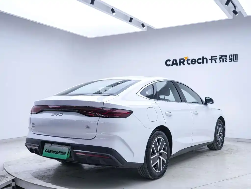BYD Qin L — фото 19