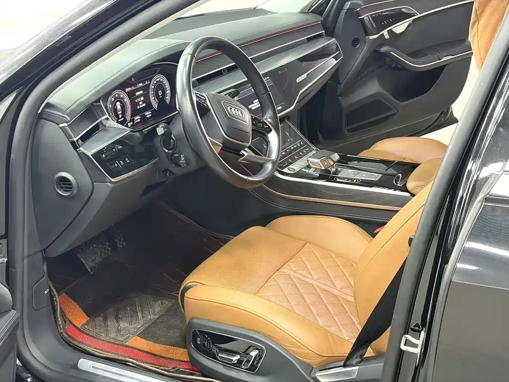 Audi A8 — фото 5