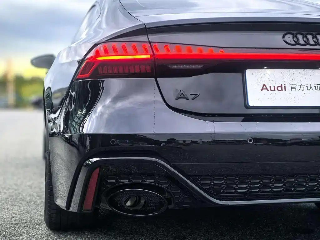 Audi A7 — фото 8