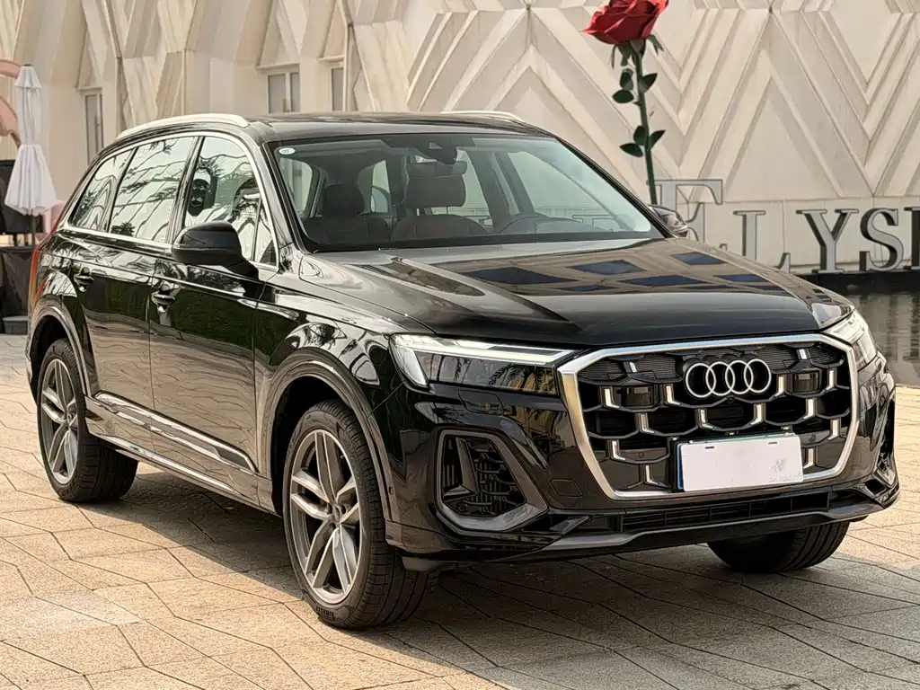 Audi Q7 — фото 3