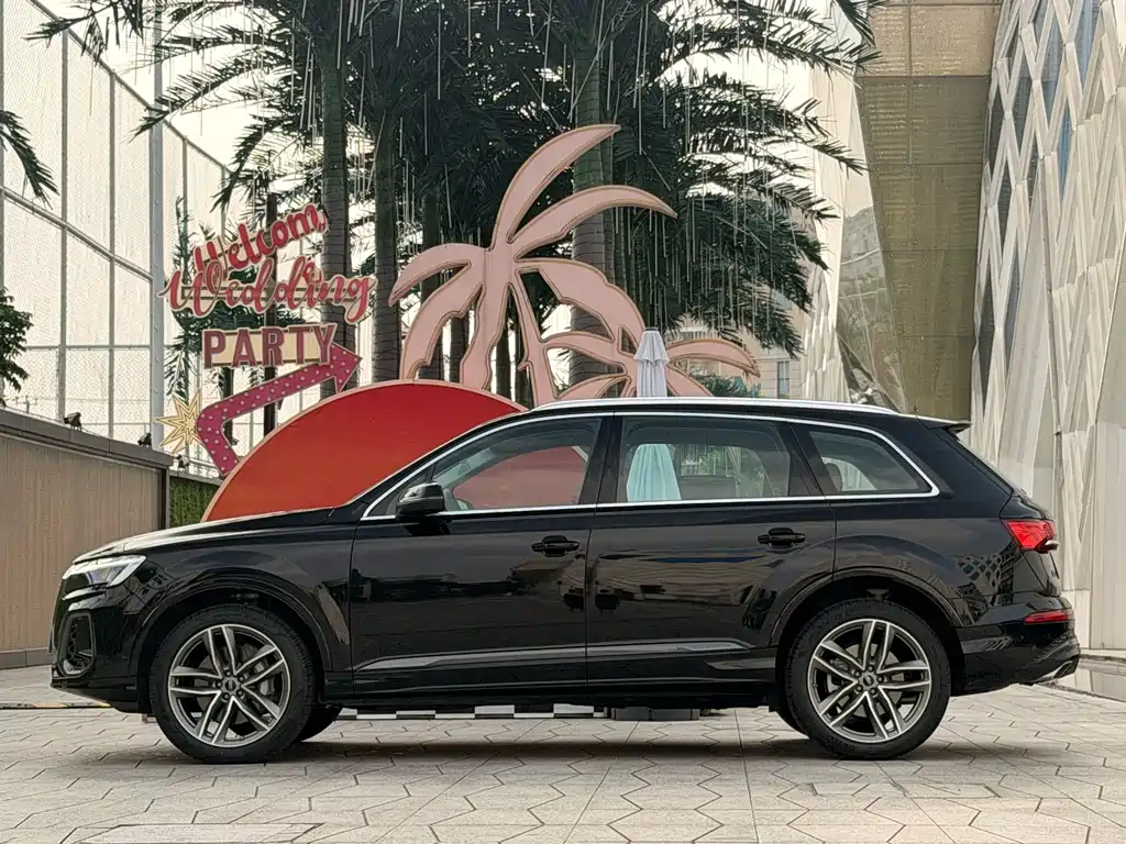 Audi Q7 — фото 7