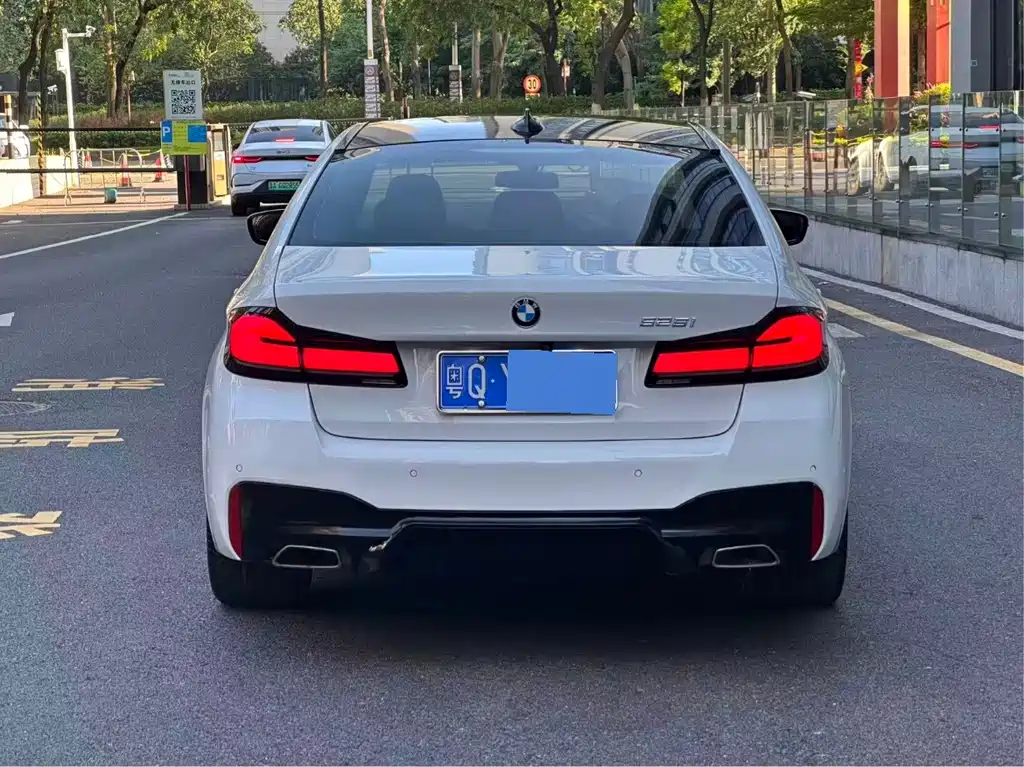 BMW 5 Series (Import) — фото 3