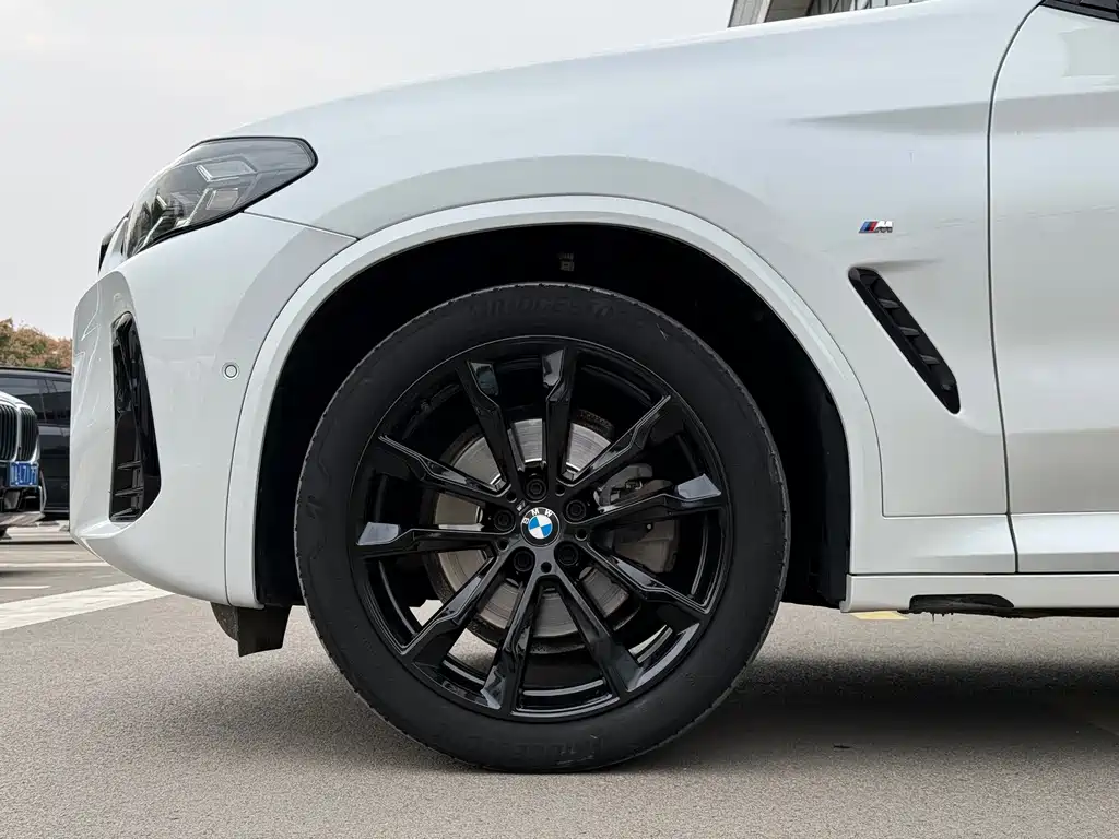 BMW X3 — фото 22