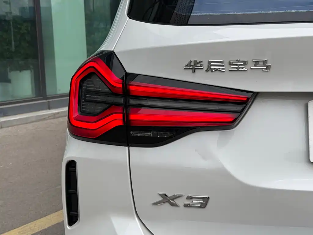 BMW X3 — фото 30