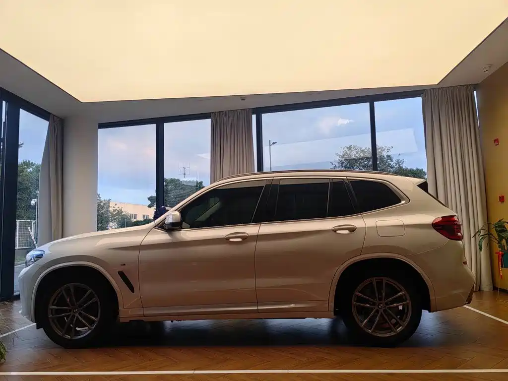 BMW X3 — фото 3