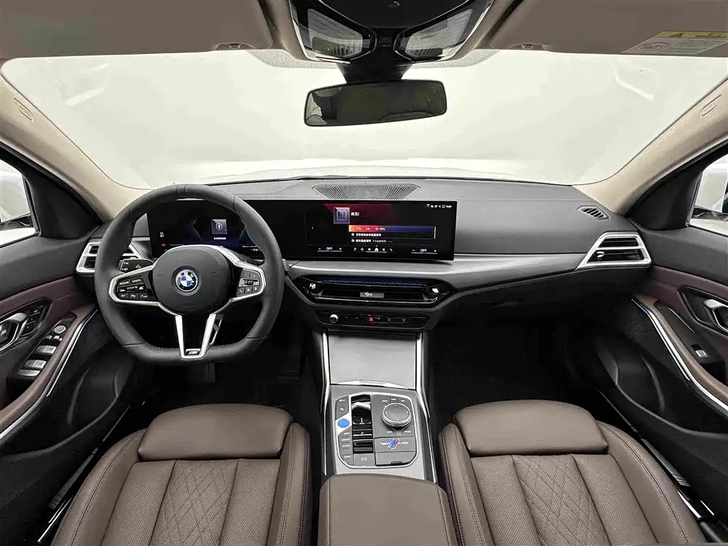BMW i3 — фото 17