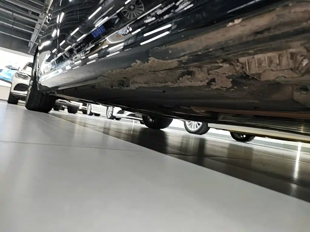 BMW 5 Series — фото 20