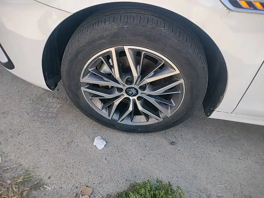 BYD Qin PLUS — фото 23