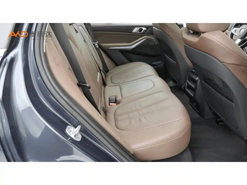 BMW X5 (Import) — фото 8