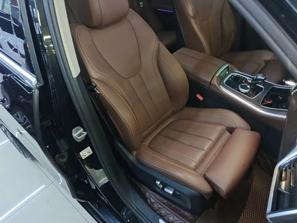 BMW X5 (Import) — фото 24
