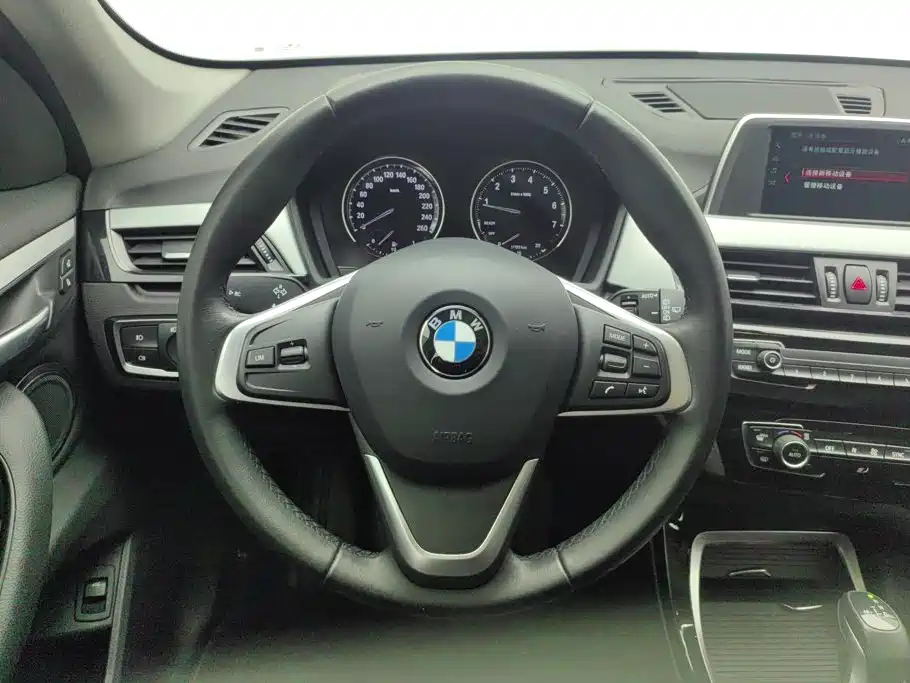 BMW X1 — фото 15