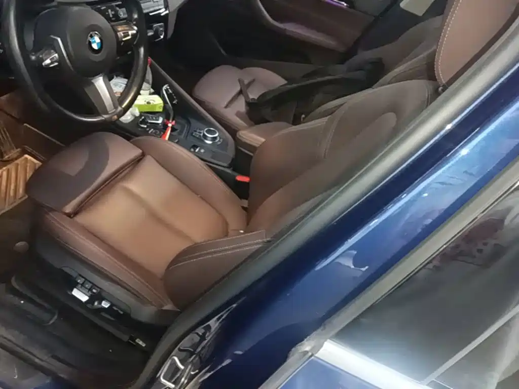 BMW X1 — фото 14
