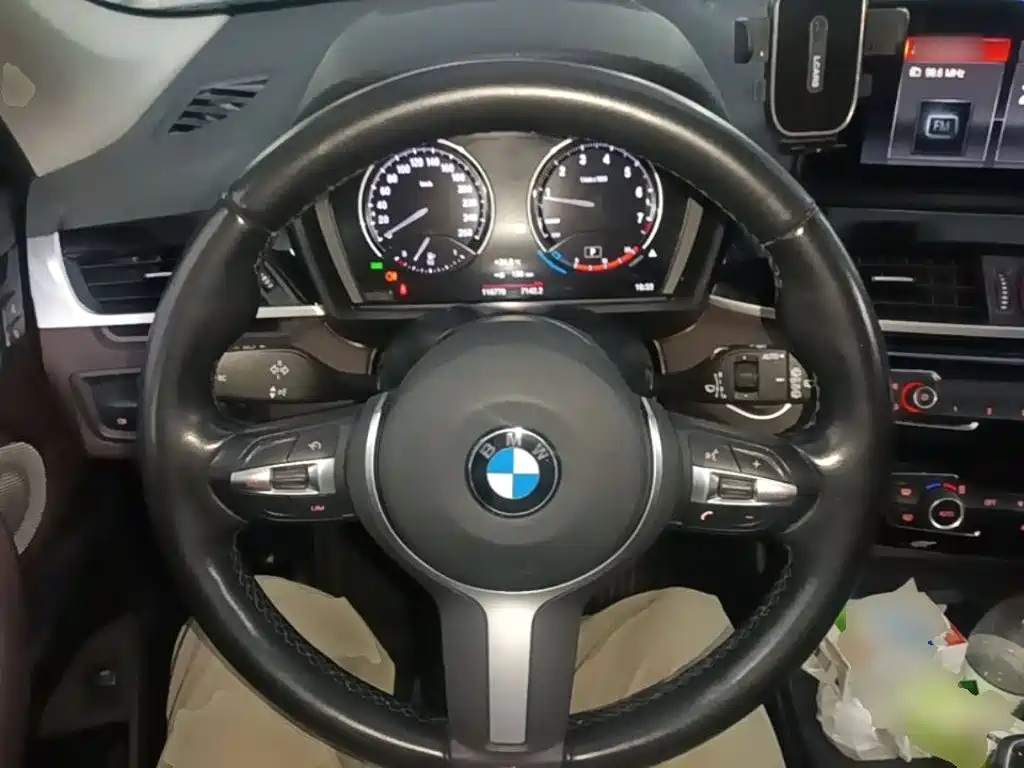 BMW X1 — фото 10