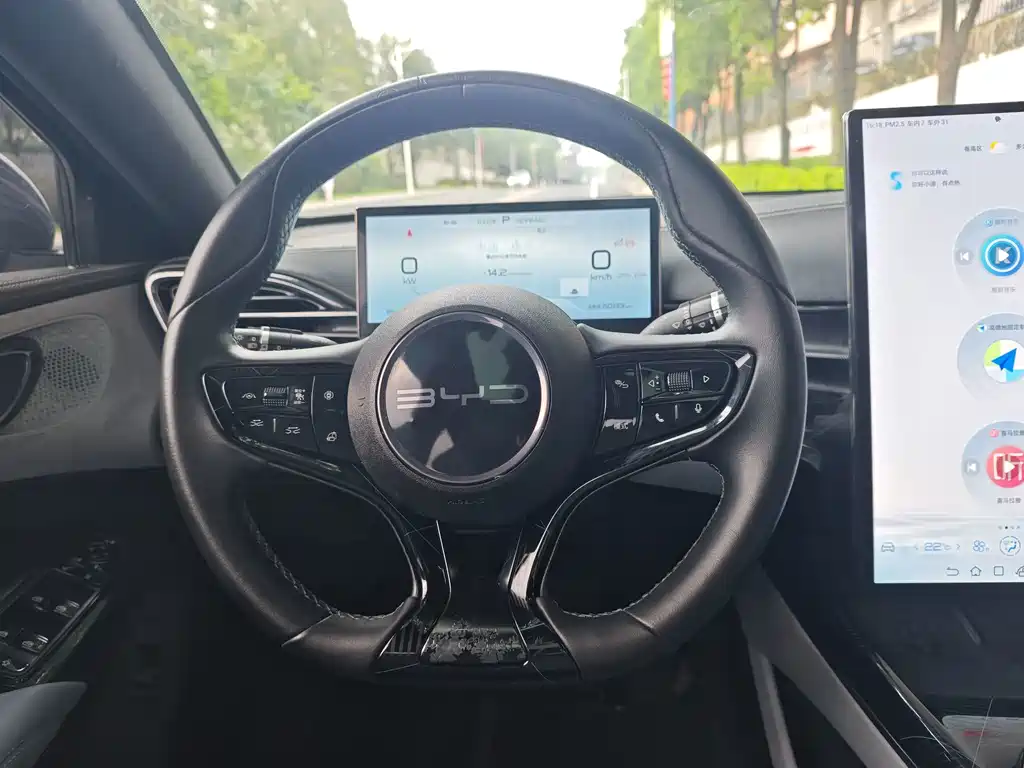 BYD Seal — фото 20