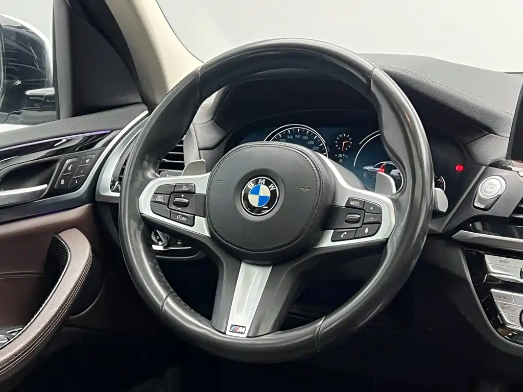 BMW X3 — фото 19