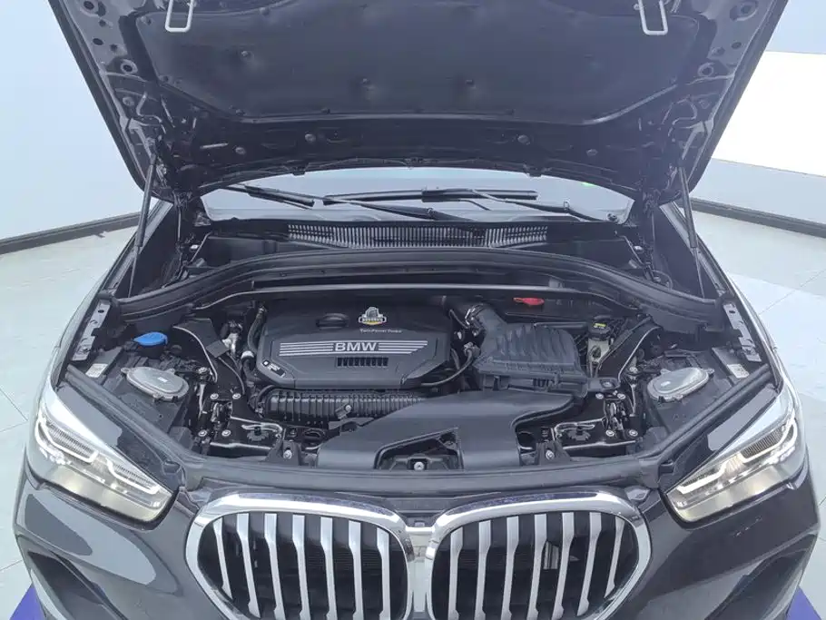 BMW X1 — фото 10