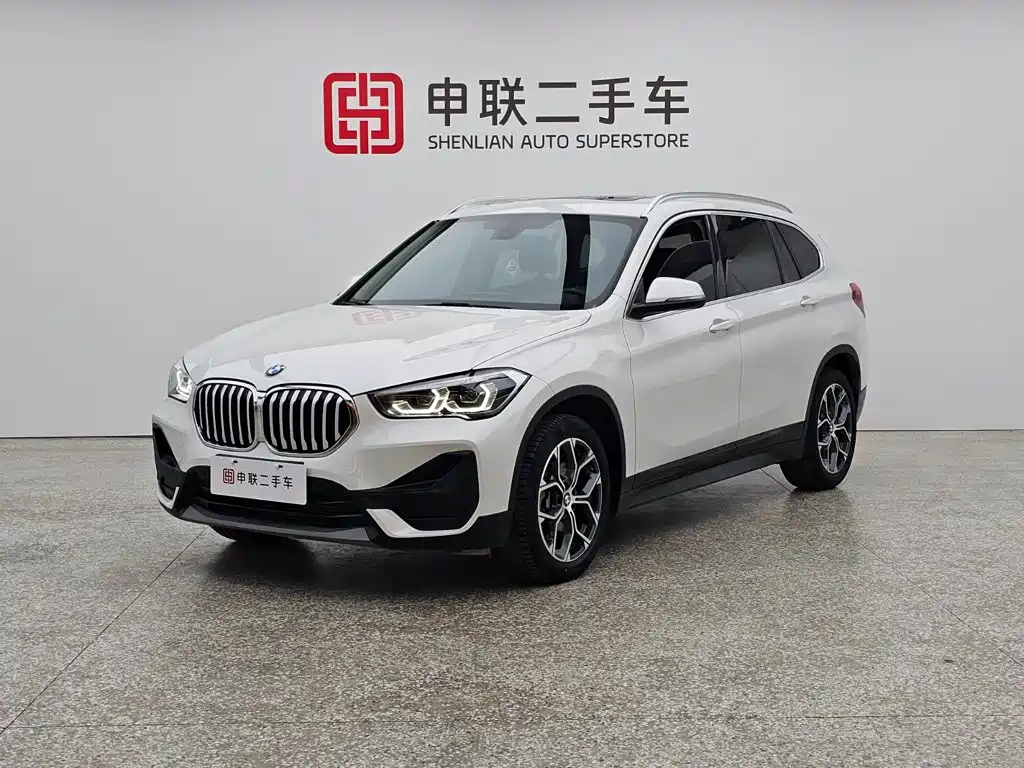 BMW X1 — фото 1