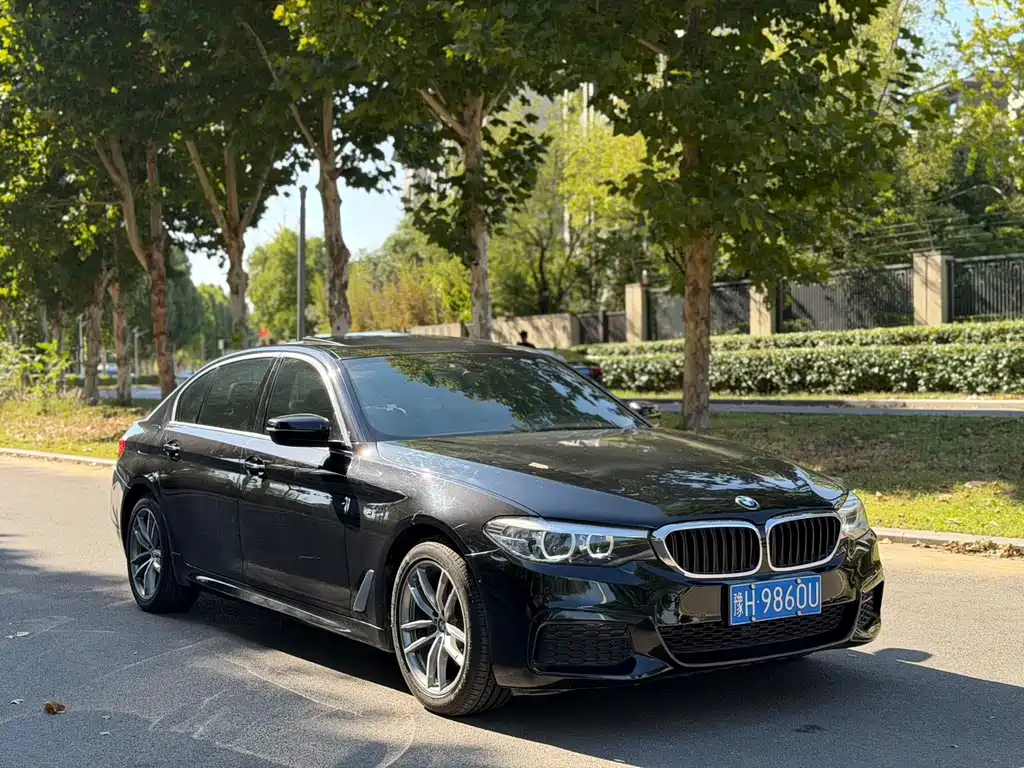 BMW 5 Series — фото 3