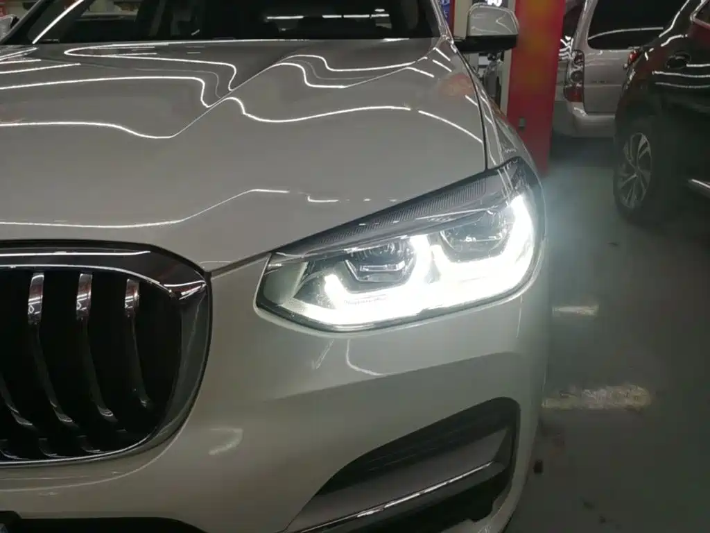 BMW X3 — фото 23