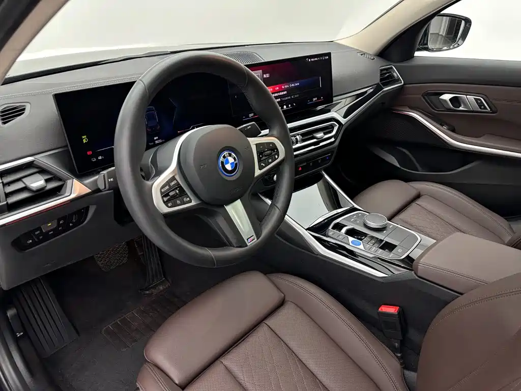 BMW i3 — фото 15