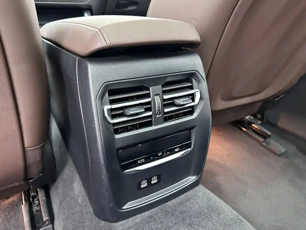 BMW i3 — фото 22