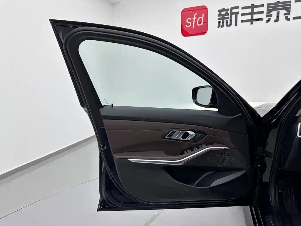 BMW i3 — фото 8