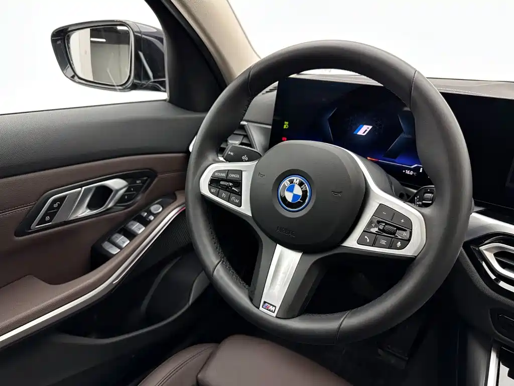 BMW i3 — фото 9