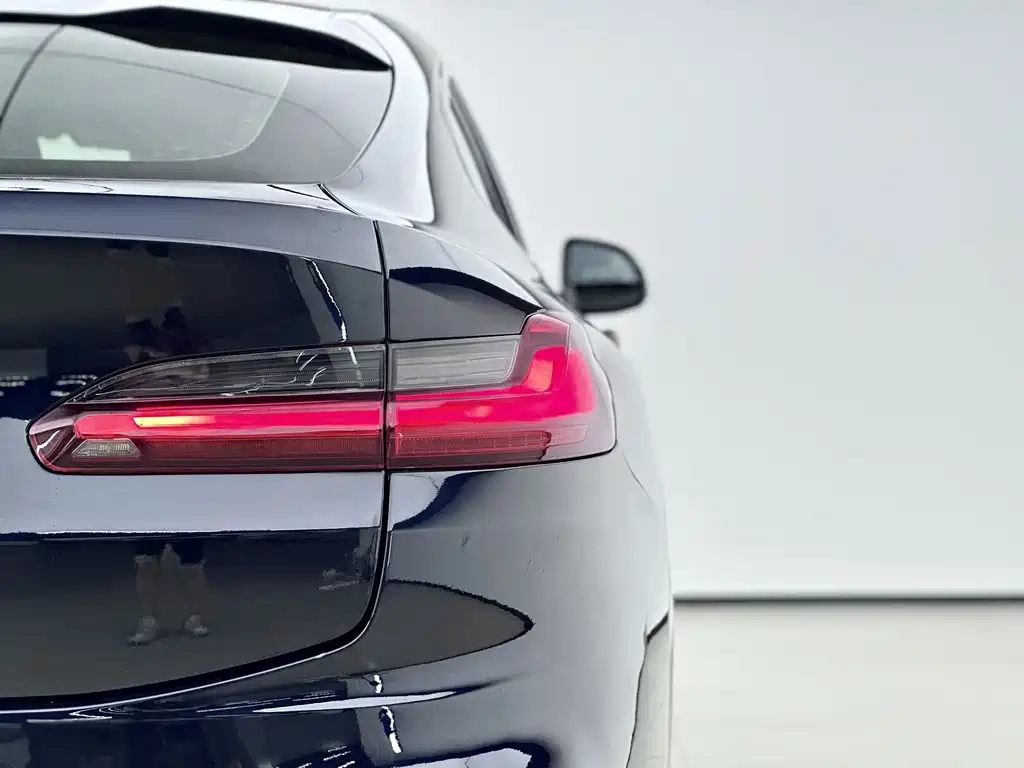 BMW X4 — фото 9