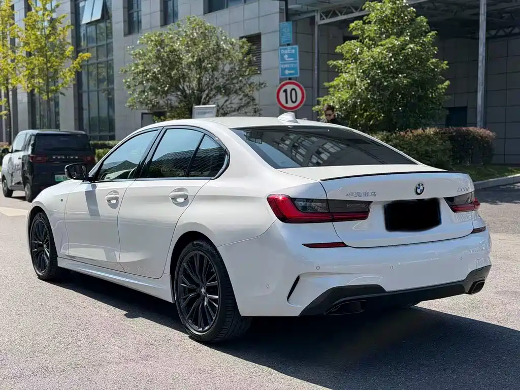 BMW 3 Series — фото 15