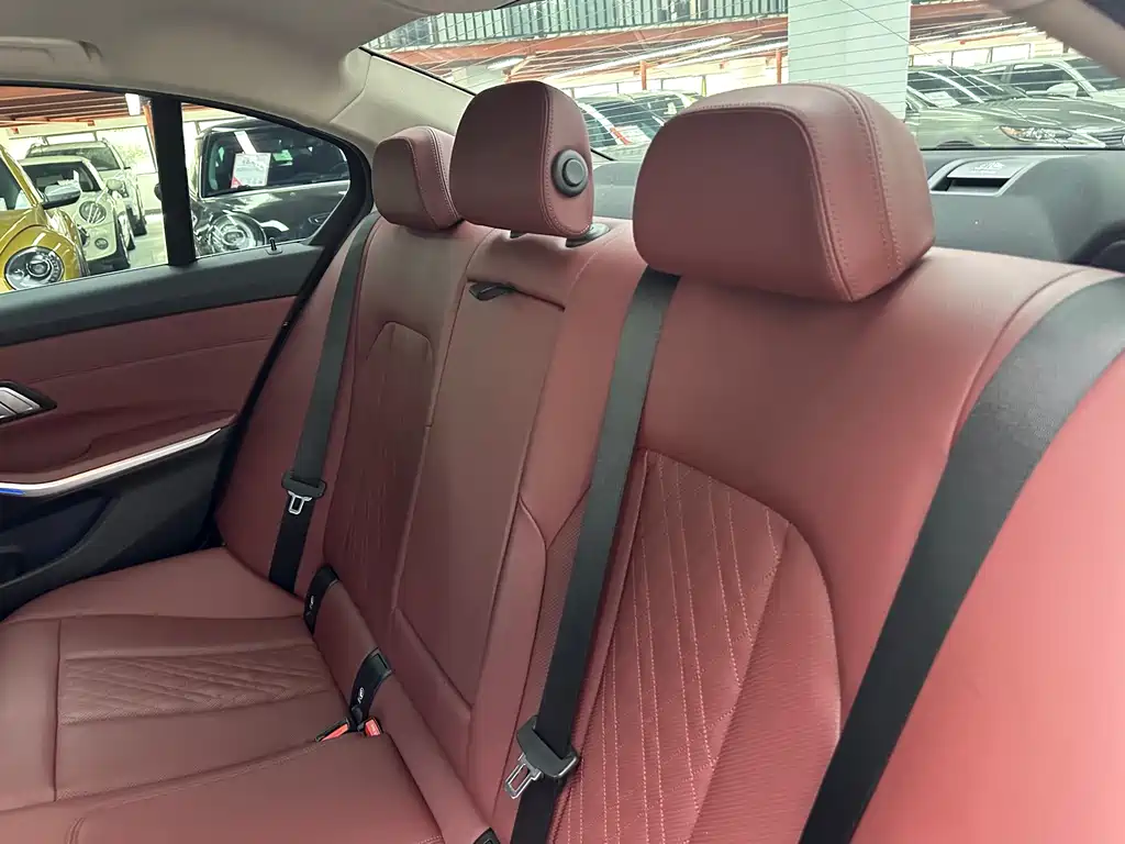 BMW 3 Series — фото 14