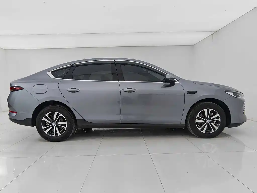 BYD Qin PLUS — фото 11