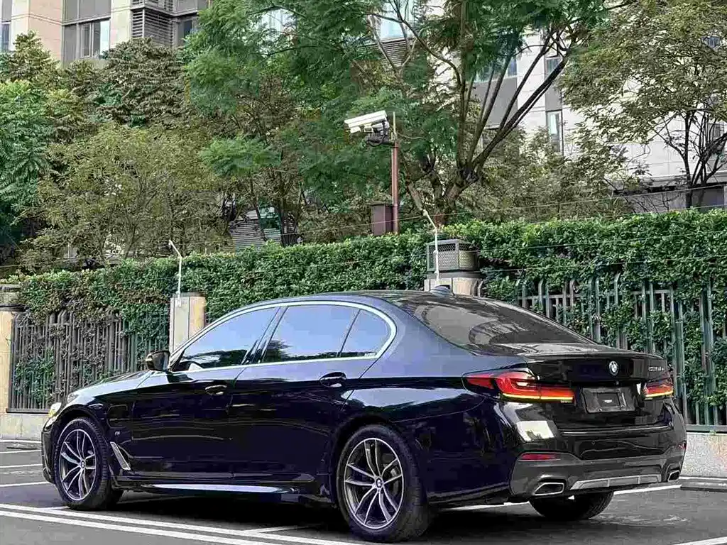 BMW 5 Series New Energy — фото 3
