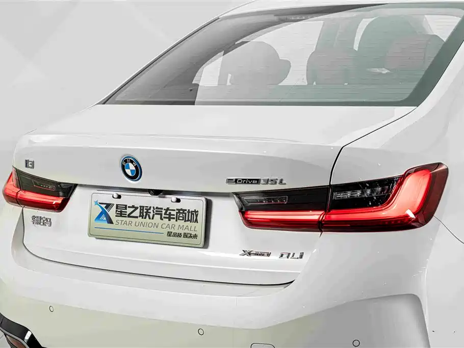 BMW i3 — фото 8