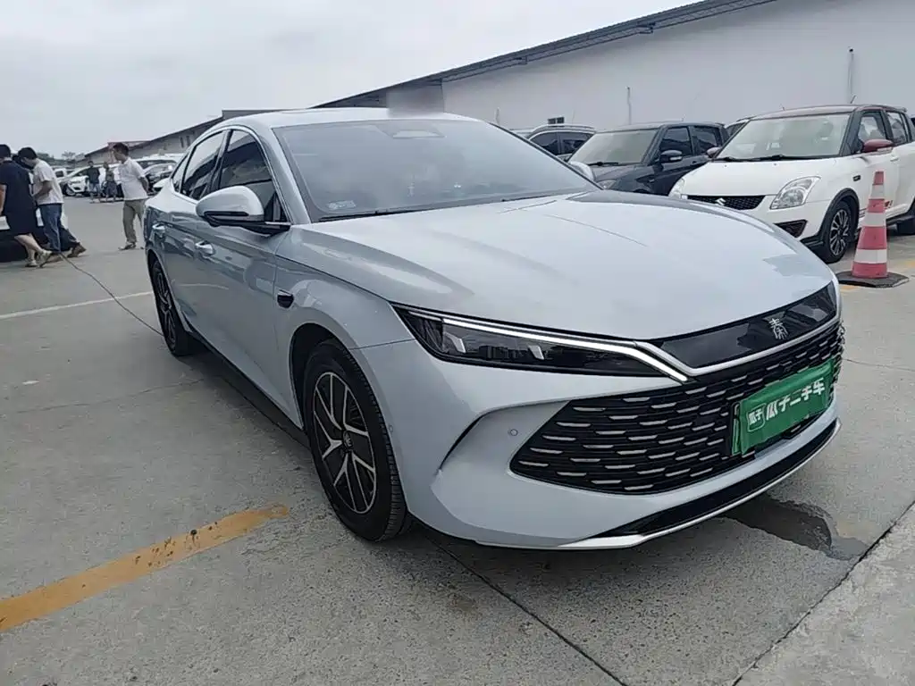 BYD Qin L — фото 4
