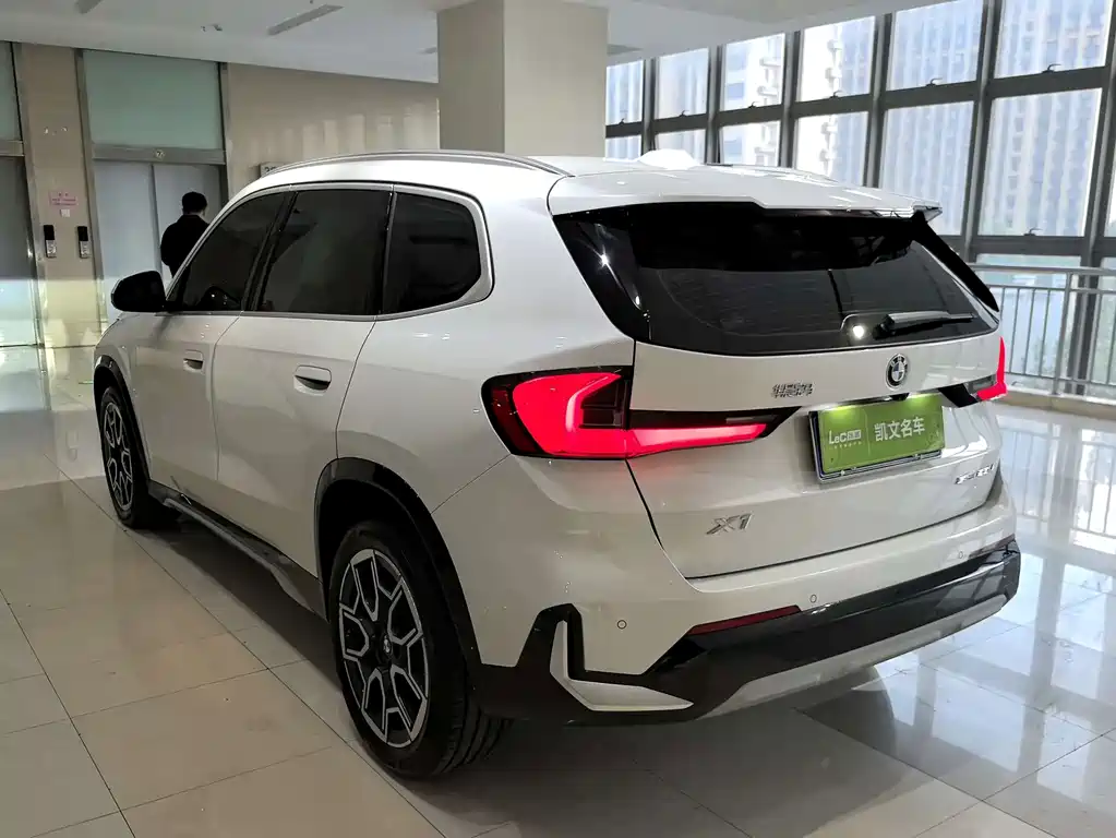 BMW X1 — фото 10