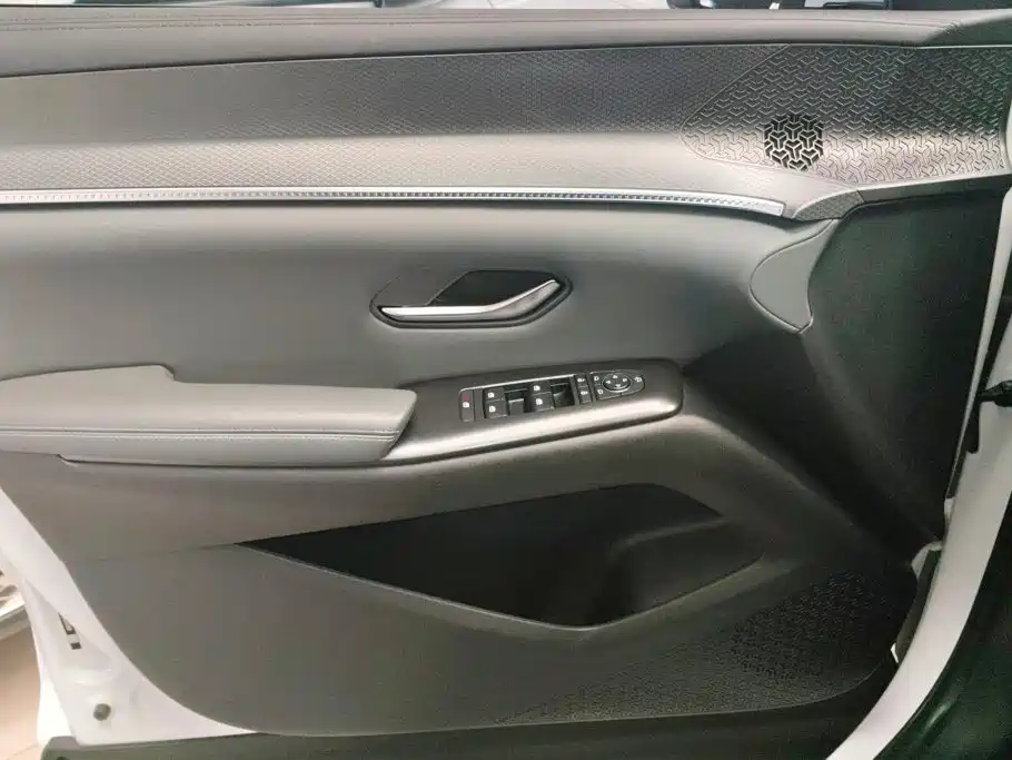 BYD Pro New Energy — фото 7