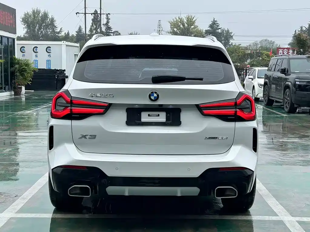 BMW X3 — фото 24