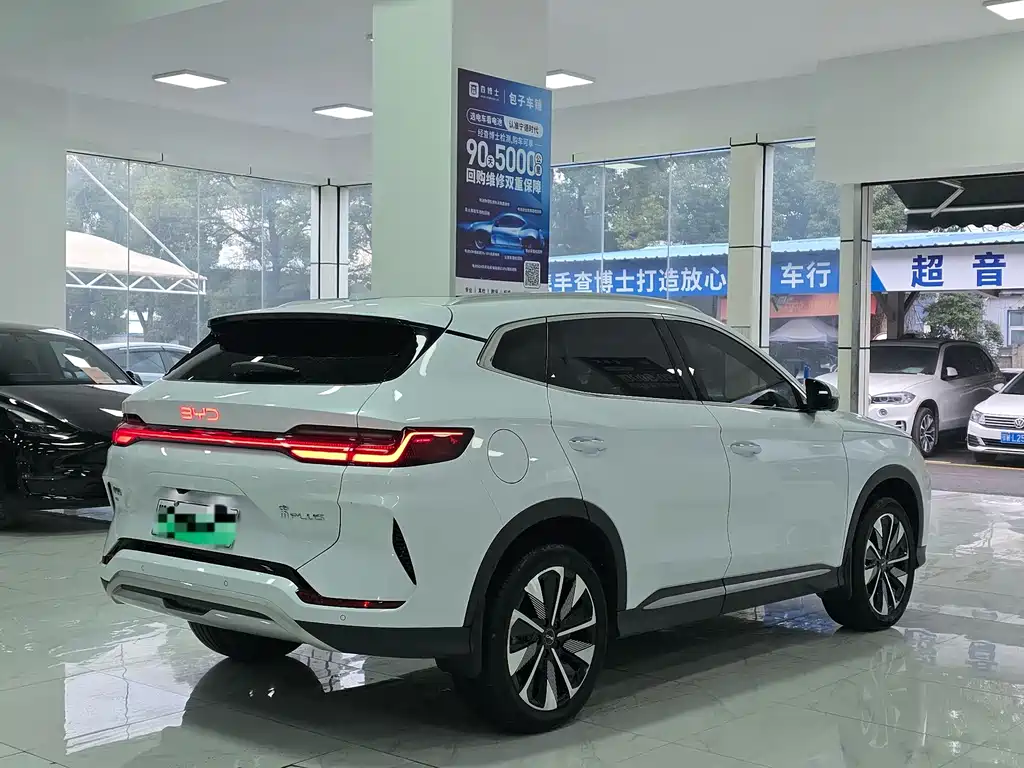 BYD PLUS New Energy — фото 7