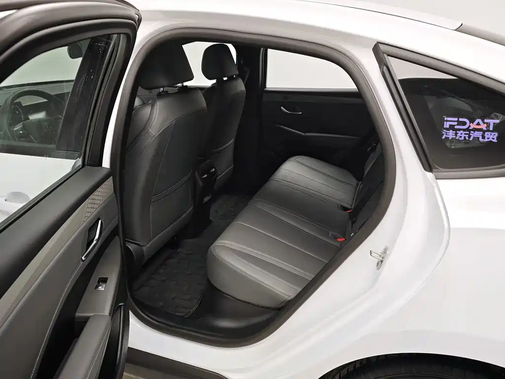 BYD Qin PLUS — фото 17