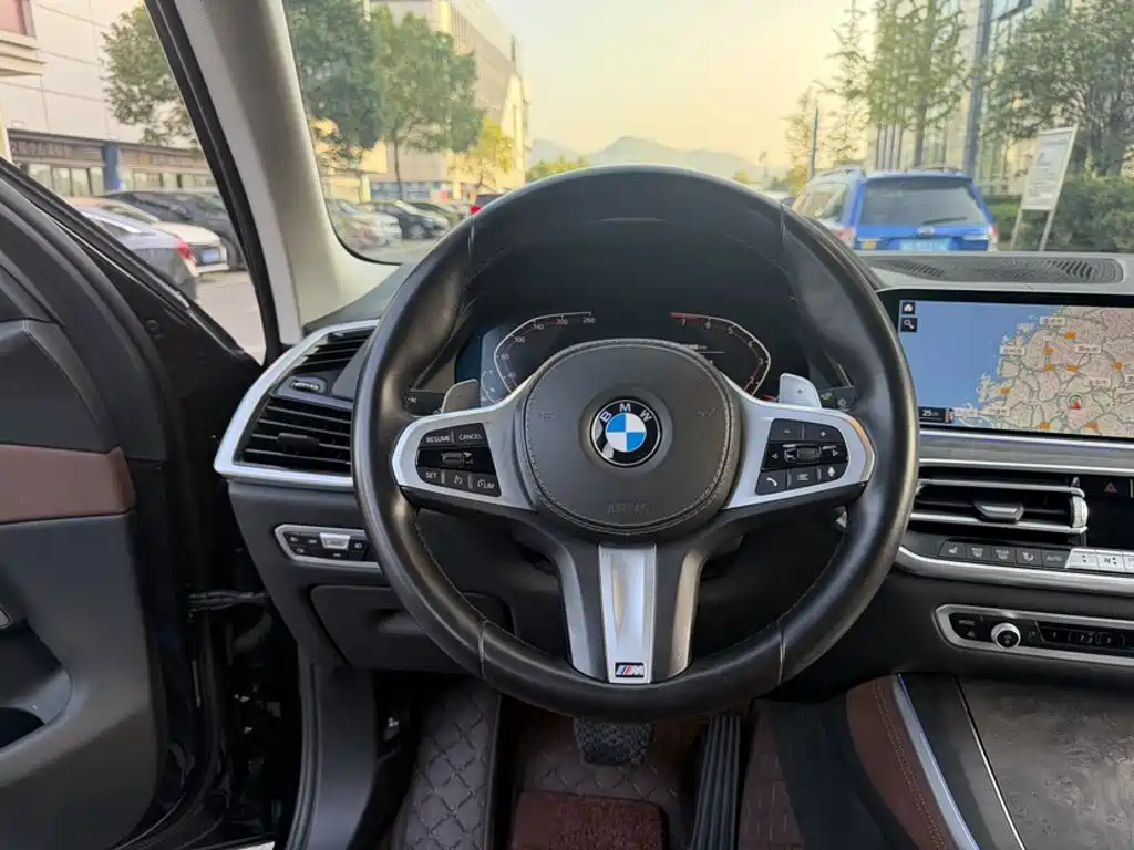 BMW X5 (Import) — фото 6